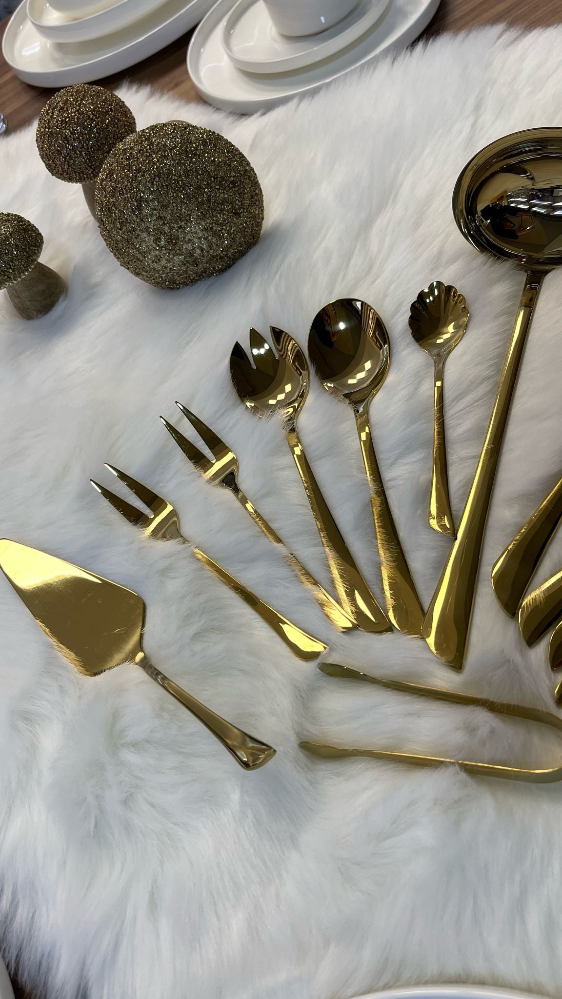 Duygu Premium Boxed Cutlery Set Shiny Gold für 12 Personen, 84 teilig